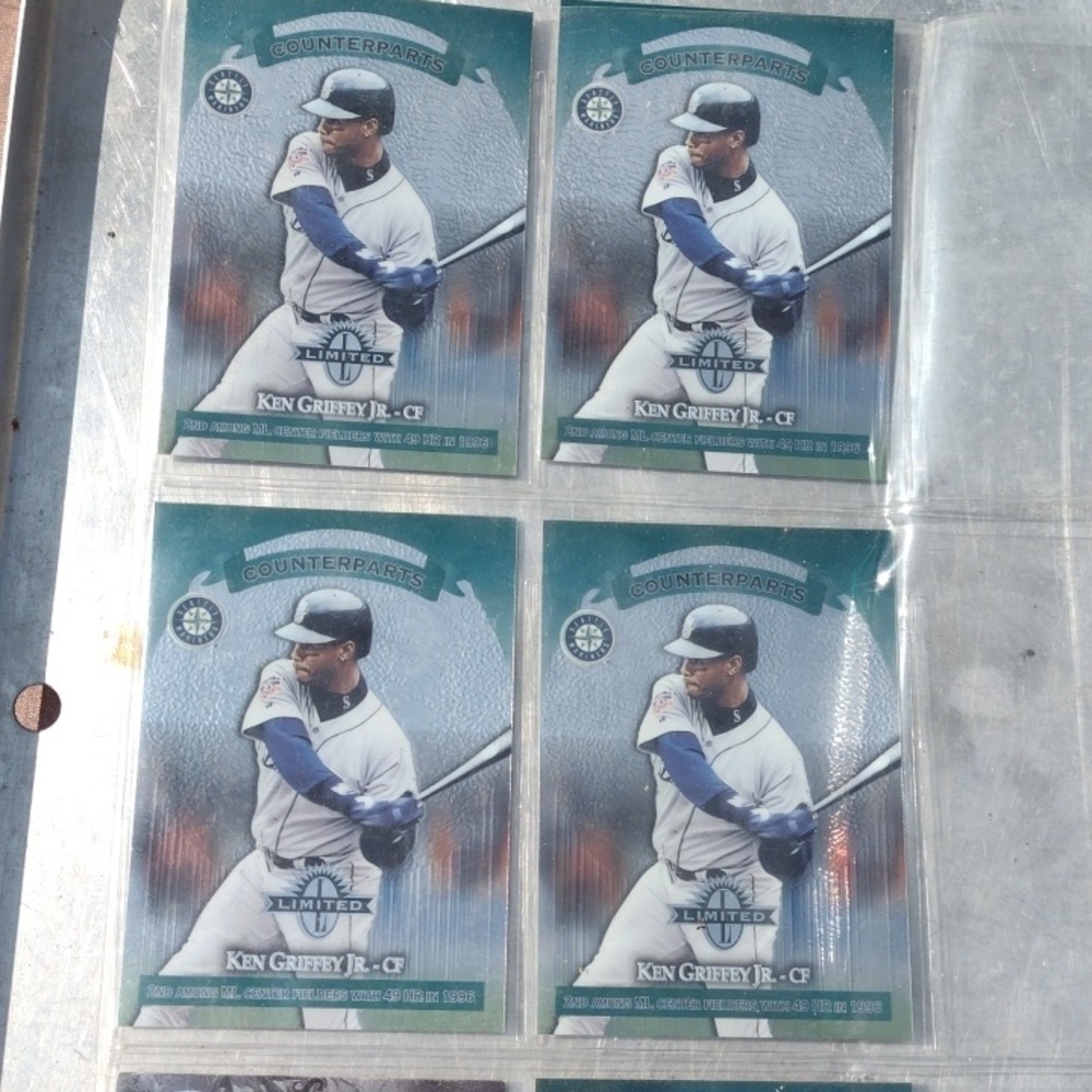 Baseball Card Collection-Ken Griffey Jr. - Picture 3 of 4